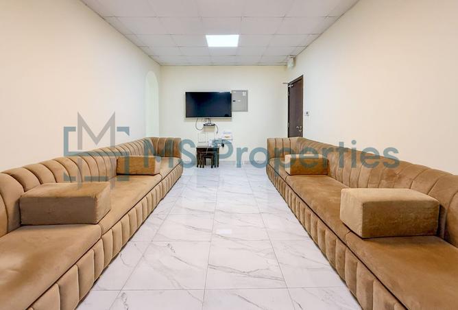 967030 - Property Image 2