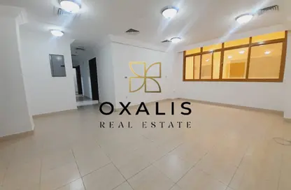 Apartment - 2 Bedrooms - 2 Bathrooms for rent in Al Zubair Bakkar Street - Al Sadd - Doha
