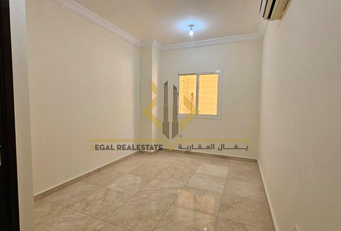 992788 - Property Image 3