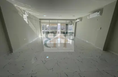 شقة - 2 غرف نوم - 2 حمامات للايجار في برج العقارية - سلاطة القديمة - سلاطة - الدوحة شقة - 2 غرف نوم - 2 حمامات للايجار في برج العقارية - سلاطة القديمة - سلاطة - الدوحة