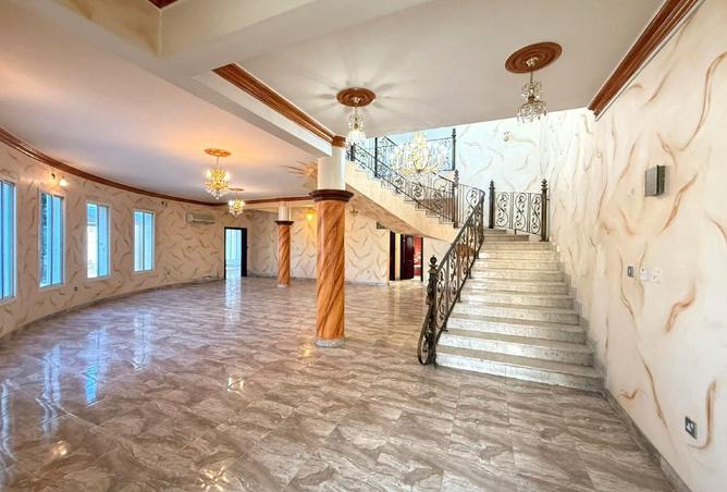 976275 - Property Image 2