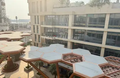 Apartment - 2 Bedrooms - 3 Bathrooms for rent in Gewan Island - The Pearl Island - Doha