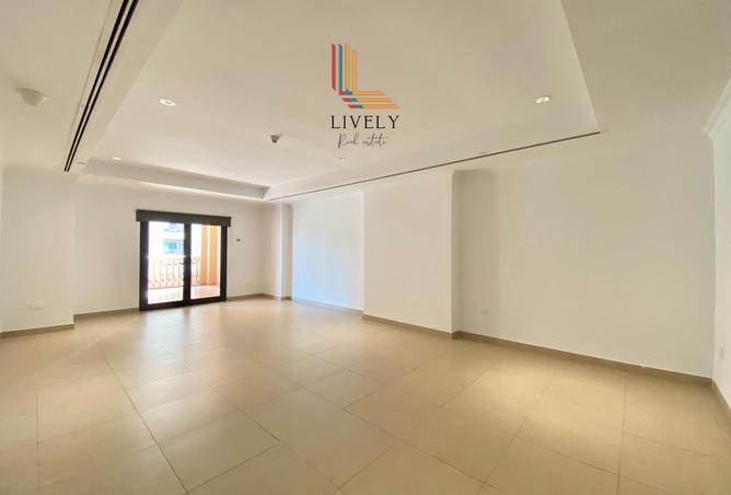 967754 - Property Image 3