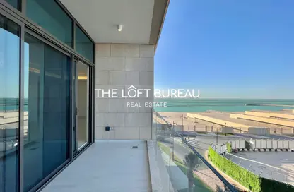 Apartment - 3 Bedrooms - 4 Bathrooms for sale in Gewan Island - The Pearl Island - Doha