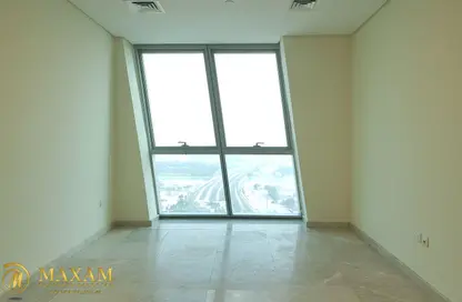شقة - 2 غرف نوم - 2 حمامات للايجار في أبراج زجزاج - الخليج الغربي - الدوحة