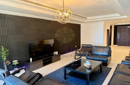 Apartment - 2 Bedrooms - 2 Bathrooms for sale in East Porto Drive - Porto Arabia - The Pearl Island - Doha
