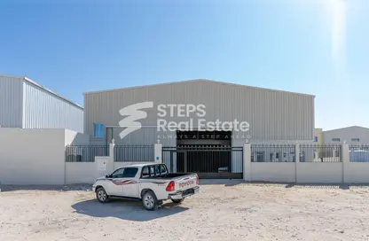 Warehouse - Studio - 1 Bathroom for rent in East Industrial Street - Birkat Al Awamer - Al Wakra