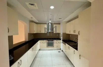 Apartment - 1 Bedroom - 2 Bathrooms for rent in East Porto Drive - Porto Arabia - The Pearl Island - Doha