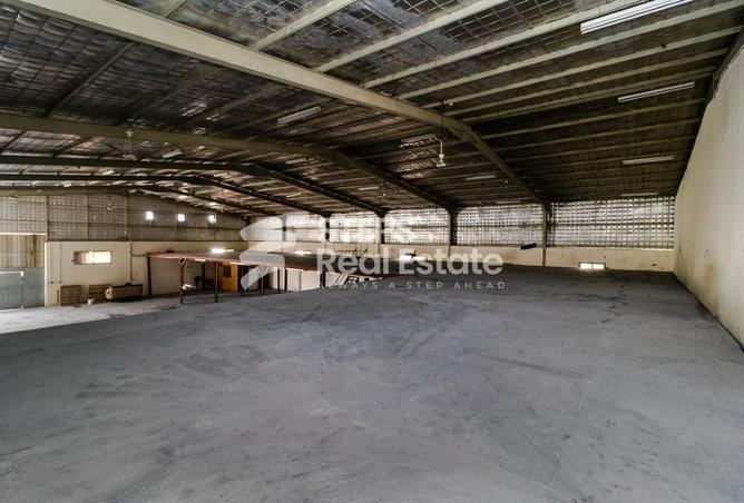 935694 - Property Image 3