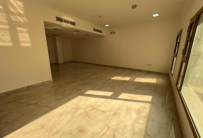 952136 - Property Image 3