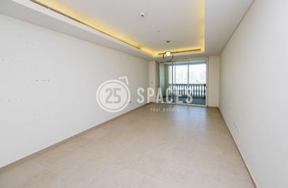 Apartment - 2 Bedrooms - 4 Bathrooms for rent in Viva East - Viva Bahriyah - The Pearl Island - Doha