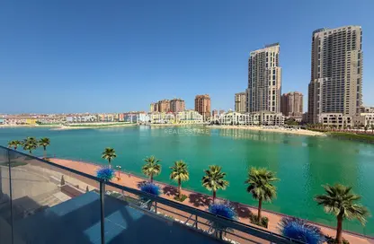 Apartment - 1 Bedroom - 2 Bathrooms for rent in Gewan Island - The Pearl Island - Doha