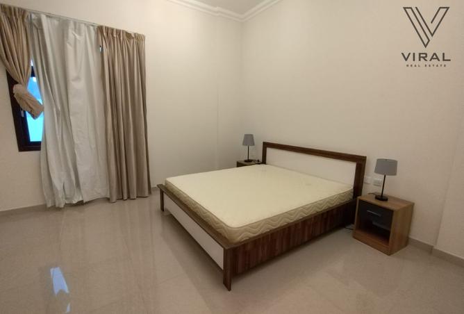 878034 - Property Image 2
