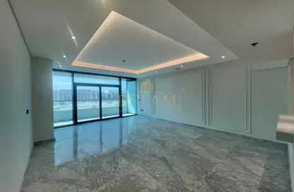 Apartment - 2 Bedrooms - 3 Bathrooms for rent in Marina Tower 02 - Marina District - Lusail