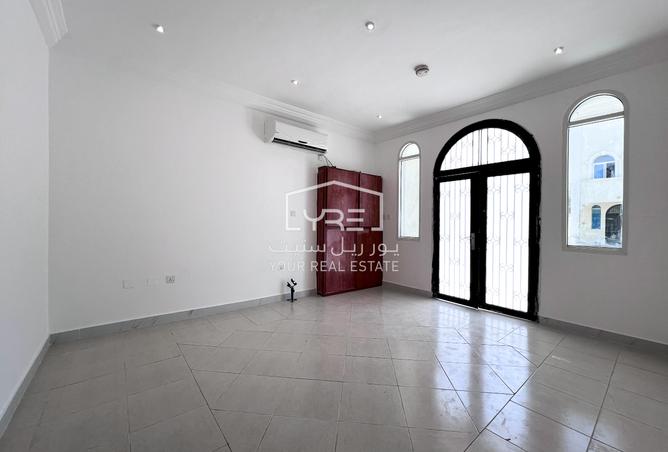 883880 - Property Image 2