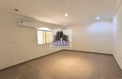Villa - 5 Bedrooms - 4 Bathrooms for rent in Al Sakhama - Doha