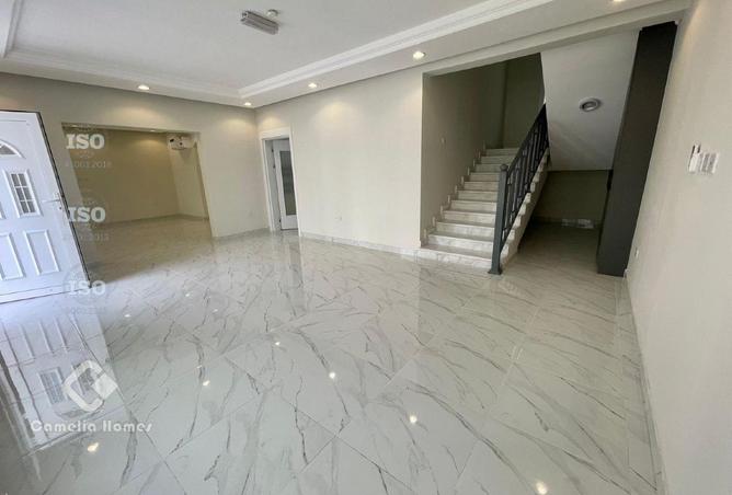 993248 - Property Main Image