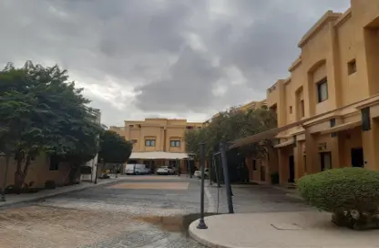 مجمع سكني - 4 غرف نوم - 5 حمامات للايجار في شارع المطار القديم - طريق المطار القديم - الدوحة