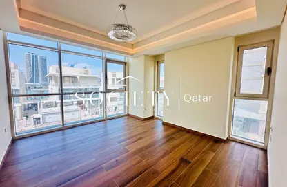 Apartment - 1 Bedroom - 2 Bathrooms for sale in Gewan Island - The Pearl Island - Doha