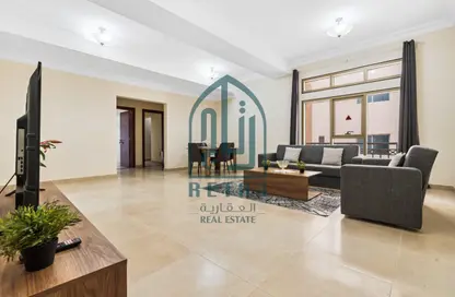 Apartment - 1 Bedroom - 2 Bathrooms for rent in Umm Ghwailina Comm - Umm Ghuwalina - Umm Ghuwailina - Doha