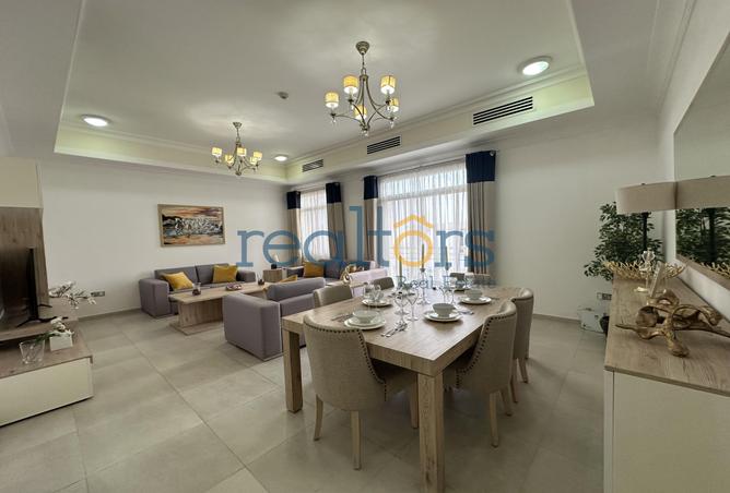 987494 - Property Image 3