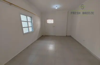 شقة - 3 غرف نوم - 2 حمامات للايجار في فريج بن محمود - الدوحة
