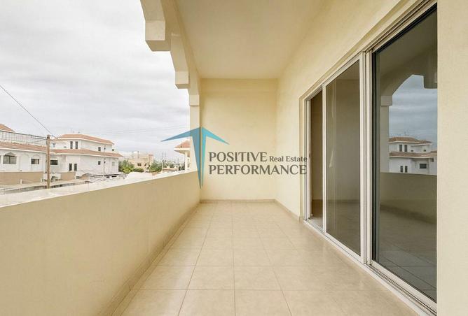 988674 - Property Main Image