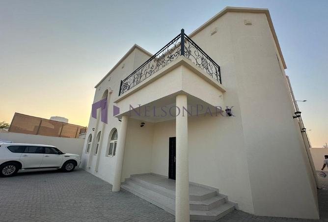 967753 - Property Image 2