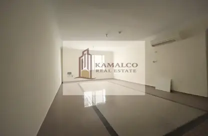 Apartment - 2 Bedrooms - 2 Bathrooms for rent in Al Sadd Road - Al Sadd - Doha