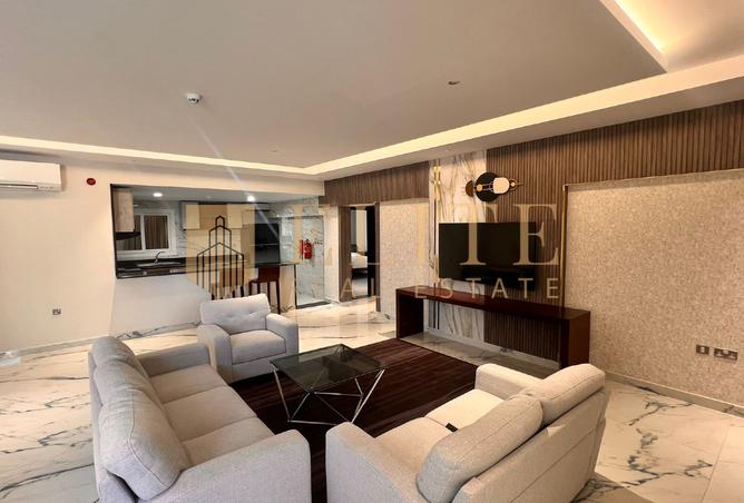 884325 - Property Image 3