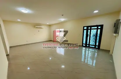 Compound - 5 Bedrooms - 5 Bathrooms for rent in Umm Al Amad - Umm Al Amad - Al Shamal