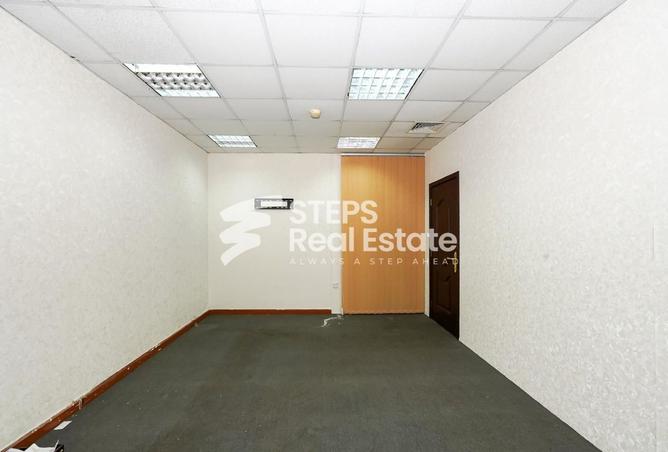 933380 - Property Image 3
