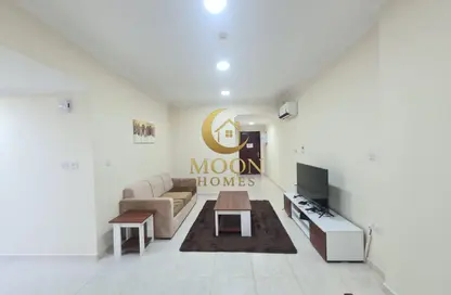 Apartment - 1 Bedroom - 1 Bathroom for rent in Umm Ghuwalina - Umm Ghuwailina - Doha