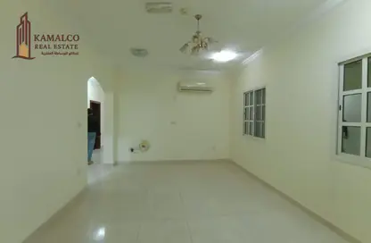 Apartment - 3 Bedrooms - 2 Bathrooms for rent in Muntazah 7 - Al Muntazah - Doha