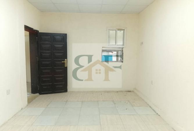 975436 - Property Image 2