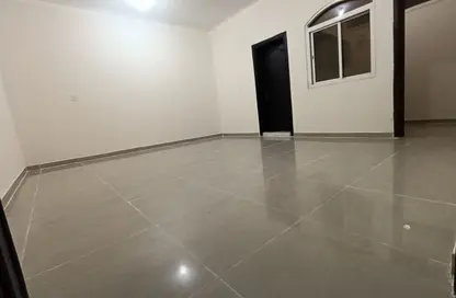 Villa - Studio - 1 Bathroom for rent in Al Nuaija Street - Al Nuaija - Doha