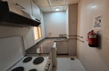 Apartment - 1 Bedroom - 1 Bathroom for rent in Umm Ghuwalina - Umm Ghuwailina - Doha