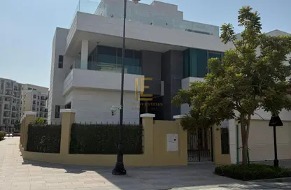 Villa - 7+ Bedrooms - 7+ Bathrooms for rent in Giardino Village - The Pearl Island - Doha