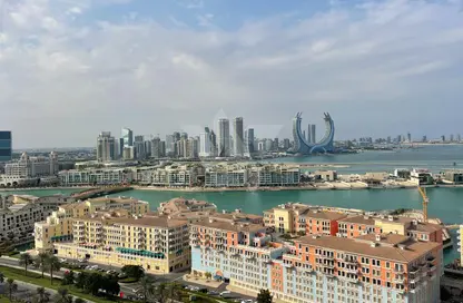 شقة - غرفة نوم - 2 حمامات للبيع في طريق بورتو الشرقي - بورتو أرابيا - جزيرة اللؤلؤة - الدوحة