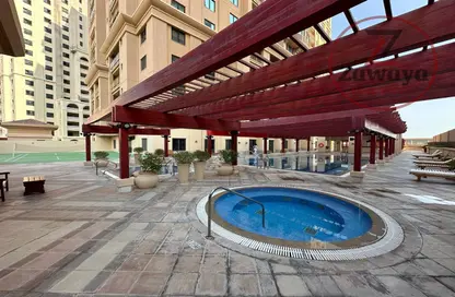 Apartment - 1 Bedroom - 2 Bathrooms for rent in West Porto Drive - Porto Arabia - The Pearl Island - Doha