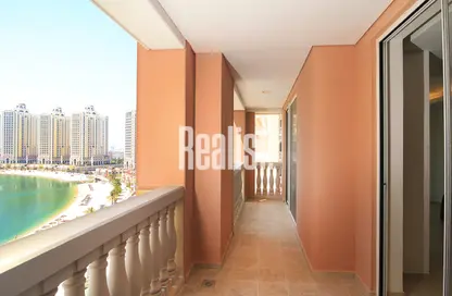 Apartment - 1 Bedroom - 2 Bathrooms for rent in Viva West - Viva Bahriyah - The Pearl Island - Doha