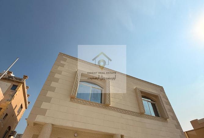 999906 - Property Image 2