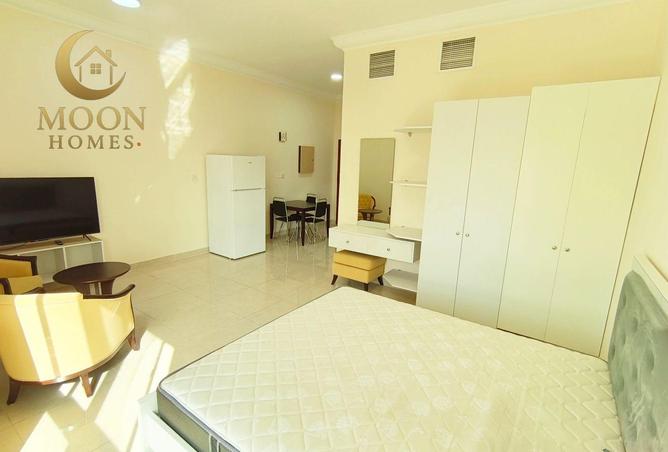 1002112 - Property Image 2