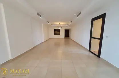 Apartment - 1 Bedroom - 2 Bathrooms for rent in East Porto Drive - Porto Arabia - The Pearl Island - Doha