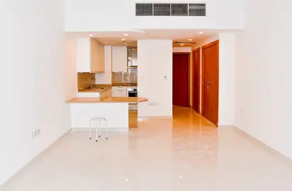 Apartment - Studio - 1 Bathroom for rent in Viva Central - Viva Bahriyah - The Pearl Island - Doha