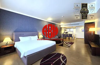 Apartment - Studio - 1 Bathroom for rent in West Bay Tower - West Bay - West Bay - Doha