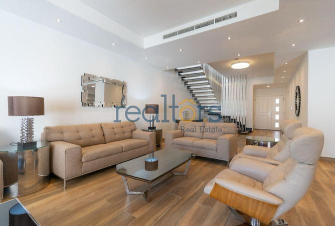 945581 - Property Image 2