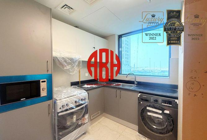 966689 - Property Image 3