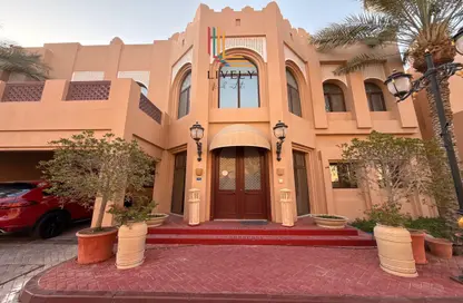 شقة - 4 غرف نوم - 5 حمامات للايجار في فلل واست باي لاغون - وست باي لاجون - بحيرة وست لاجون - الدوحة