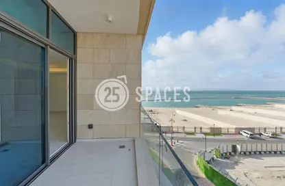 Apartment - 3 Bedrooms - 5 Bathrooms for sale in Gewan Island - The Pearl Island - Doha